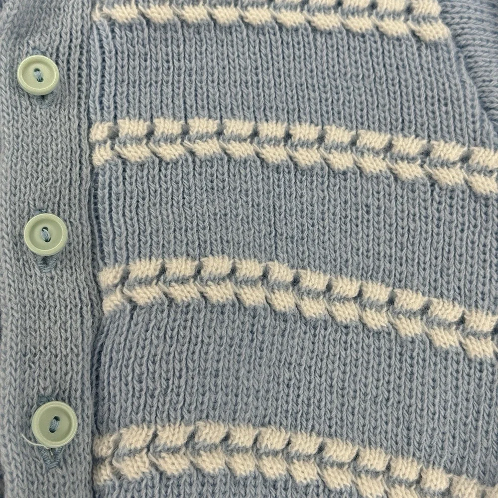Vintage Blue Silly Flowers Hand Loomed Knit Sweater Acrylic With White Detail 18